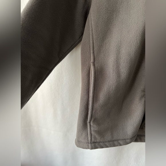 Timberland Size Small Petite Gray & Black Fleece Jacket - Picture 7 of 11